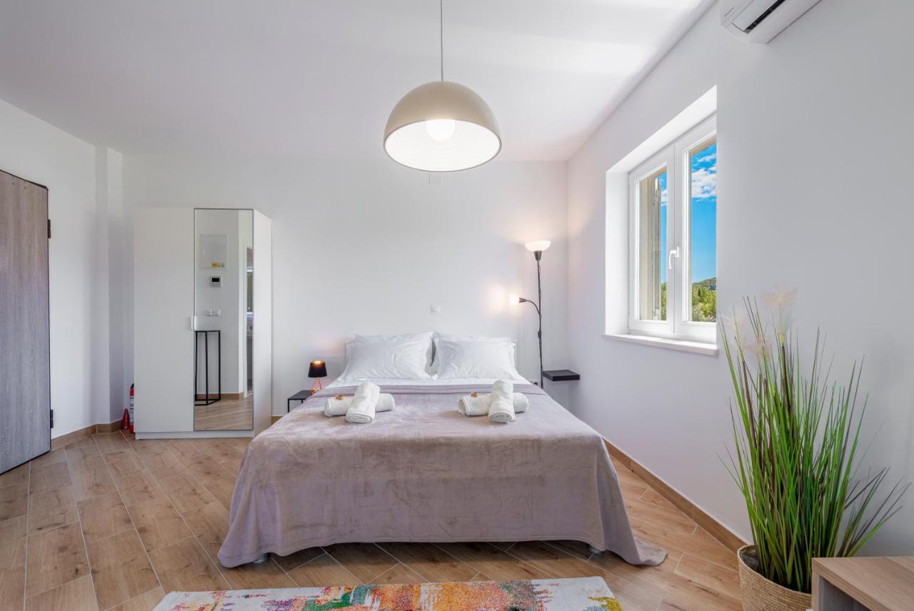 Apartment Gold 4 *
